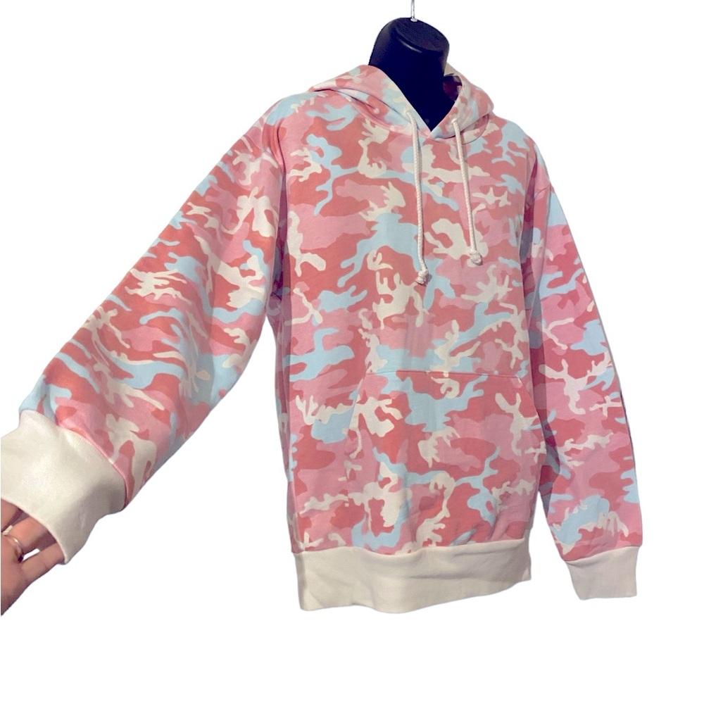 Kylie Jenner Pink “Candy” Camo Hoodie NWOT size S Tik Tok Famous, barbiecore - Picture 3 of 11
